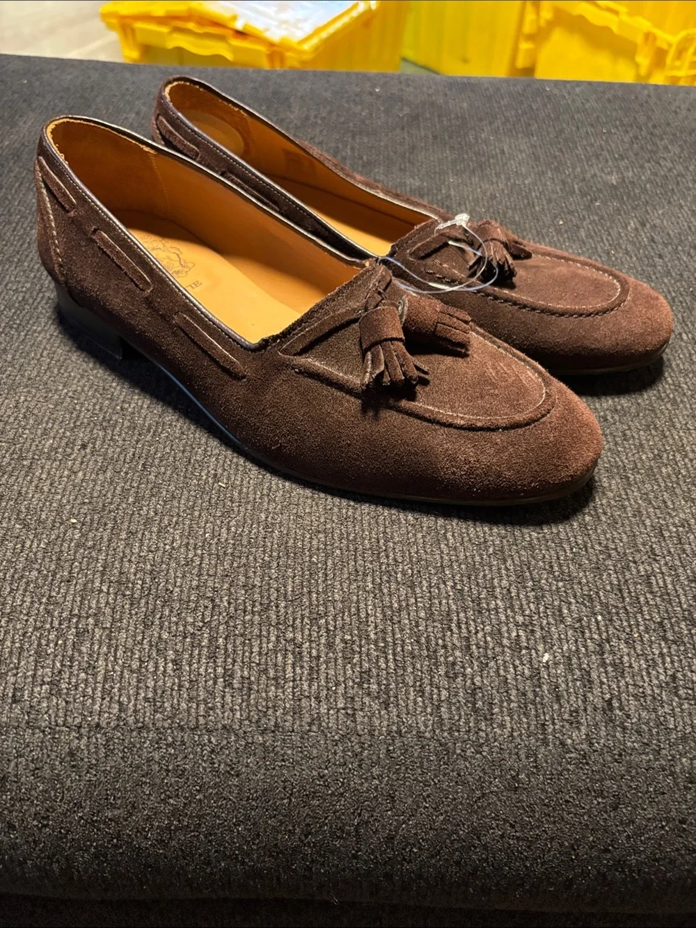 Bow-tie refined brown